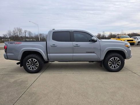Used 2020 Toyota Tacoma 4x4 Double Cab image 4
