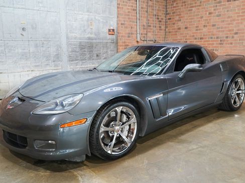 Used 2013 Chevrolet Corvette Grand Sport w/ 3LT Preferred Equipment Group RWD image 6
