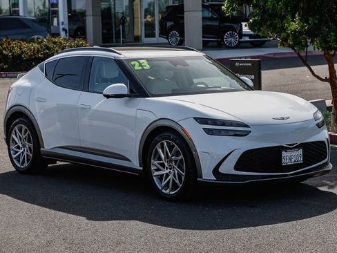 Used 2023 Genesis GV60 Advanced image 6