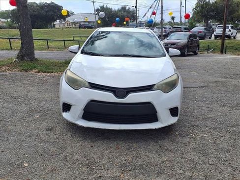 Used 2015 Toyota Corolla LE image 19