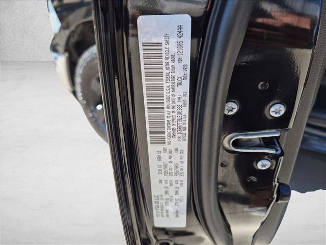 Used 2020 RAM 1500 Classic SLT AWD/4WD image 24