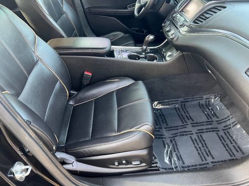 Used 2018 Chevrolet Impala Premier FWD image 25