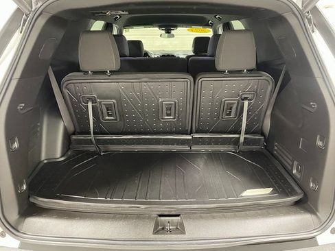 Used 2023 Chevrolet Traverse LT w/ LPO, Floor Liner Package AWD/4WD image 24