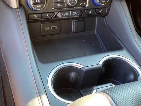 Used 2022 Chevrolet Tahoe RST w/ Sport Performance Package RWD image 19