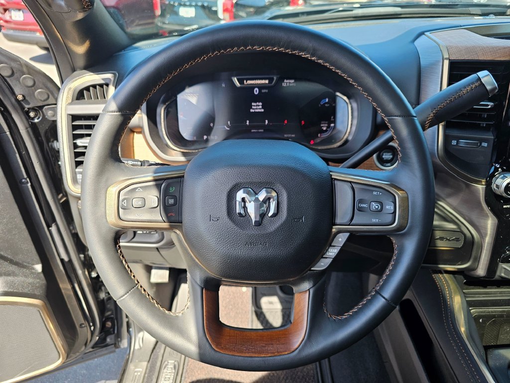 Used 2024 RAM 2500 Limited AWD/4WD image 25