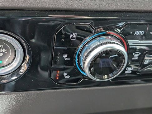 Certified 2023 GMC Sierra 1500 SLT image 17