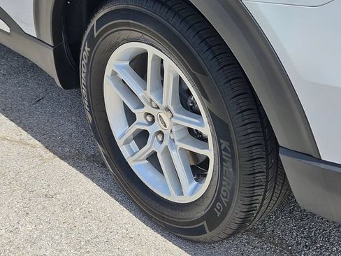 Used 2025 Ford Explorer Active RWD image 7