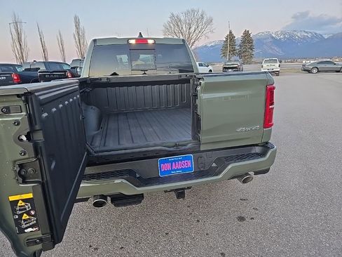 New 2026 RAM 1500 Limited w/ Trailer Tow Group image 31