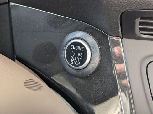 Used 2019 Ford Escape Titanium image 21