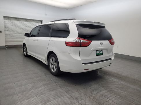 Used 2018 Toyota Sienna LE FWD image 5