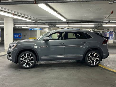 New 2026 Volkswagen Atlas Cross Sport SEL Premium R-Line AWD/4WD image 34