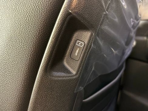 New 2026 Kia Sorento SX Prestige AWD/4WD image 38