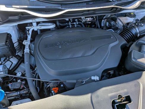 New 2026 Honda Odyssey Touring image 16