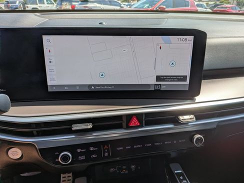 Certified 2025 Kia Sorento SX FWD image 24