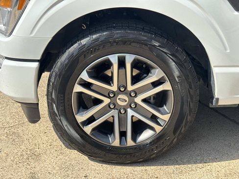 Used 2021 Ford F150 XL w/ STX Appearance Package RWD image 4
