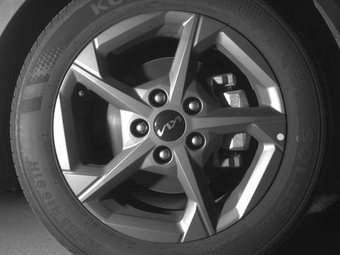 Used 2025 Kia K4 LXS image 12