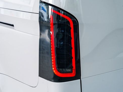 Used 2023 Mercedes-Benz Metris Passenger image 24