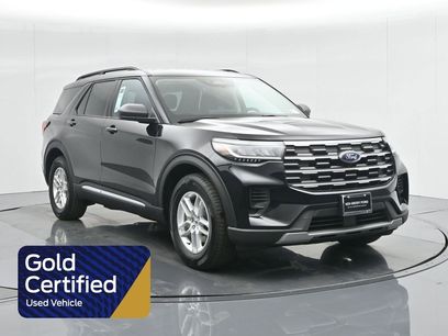 Used 2025 Ford Explorer Active