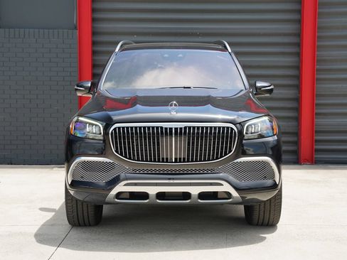 Used 2023 Mercedes-Benz Maybach GLS 600 4MATIC image 2