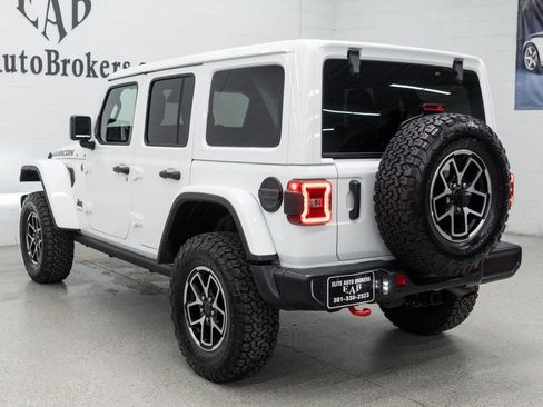 Used 2026 Jeep Wrangler Unlimited Rubicon w/ Safety Group AWD/4WD image 6