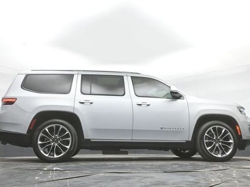 Used 2022 Jeep Wagoneer Series III w/ Premium Group I image 55