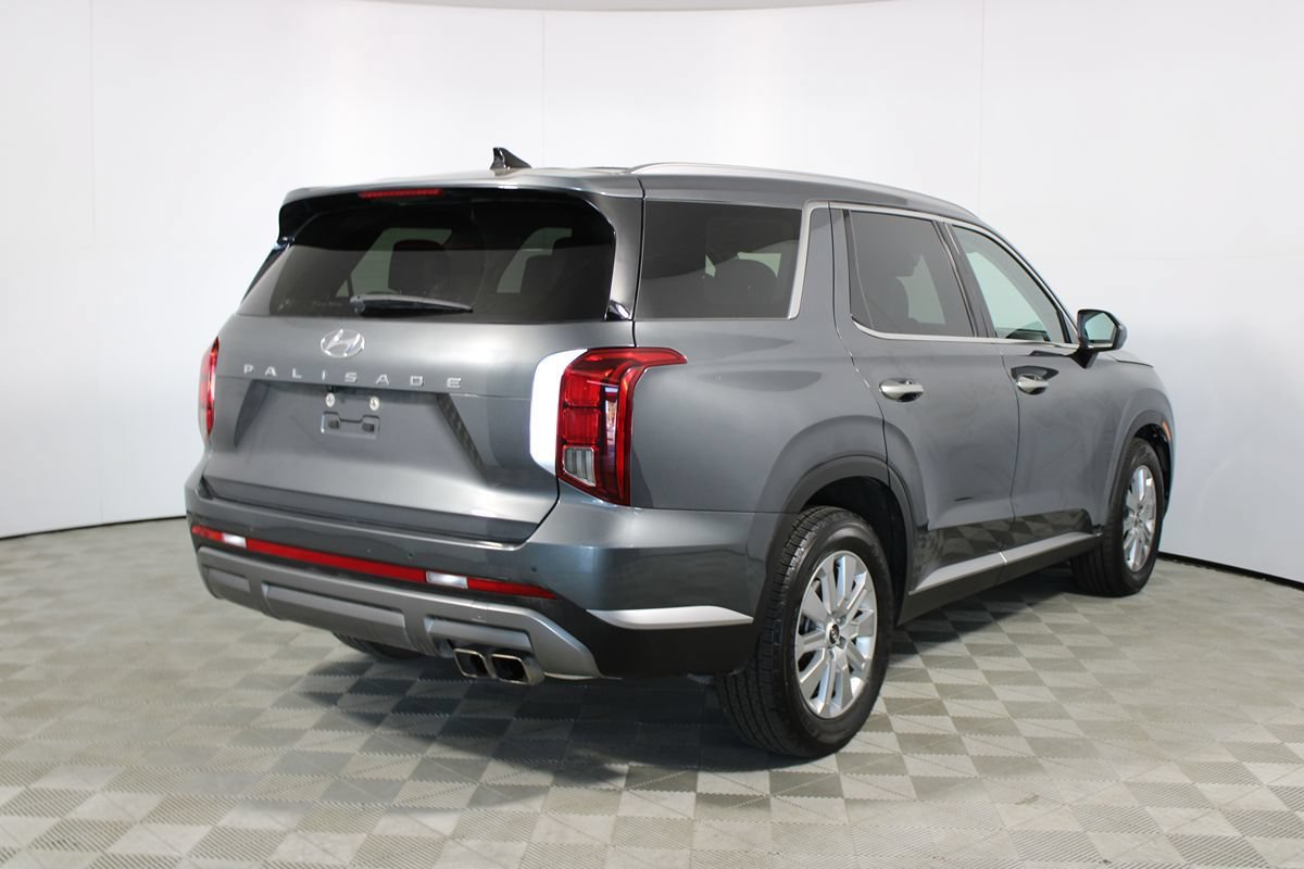 Used 2025 Hyundai Palisade SEL FWD image 6