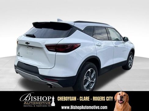 Used 2023 Chevrolet Blazer LT w/ Convenience Package AWD/4WD image 3
