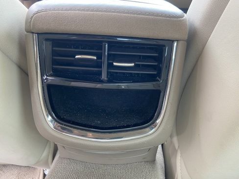 Used 2015 Cadillac CTS Luxury image 24