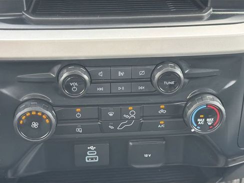 Used 2023 Ford F250 XLT w/ FX4 Off-Road Package AWD/4WD image 21