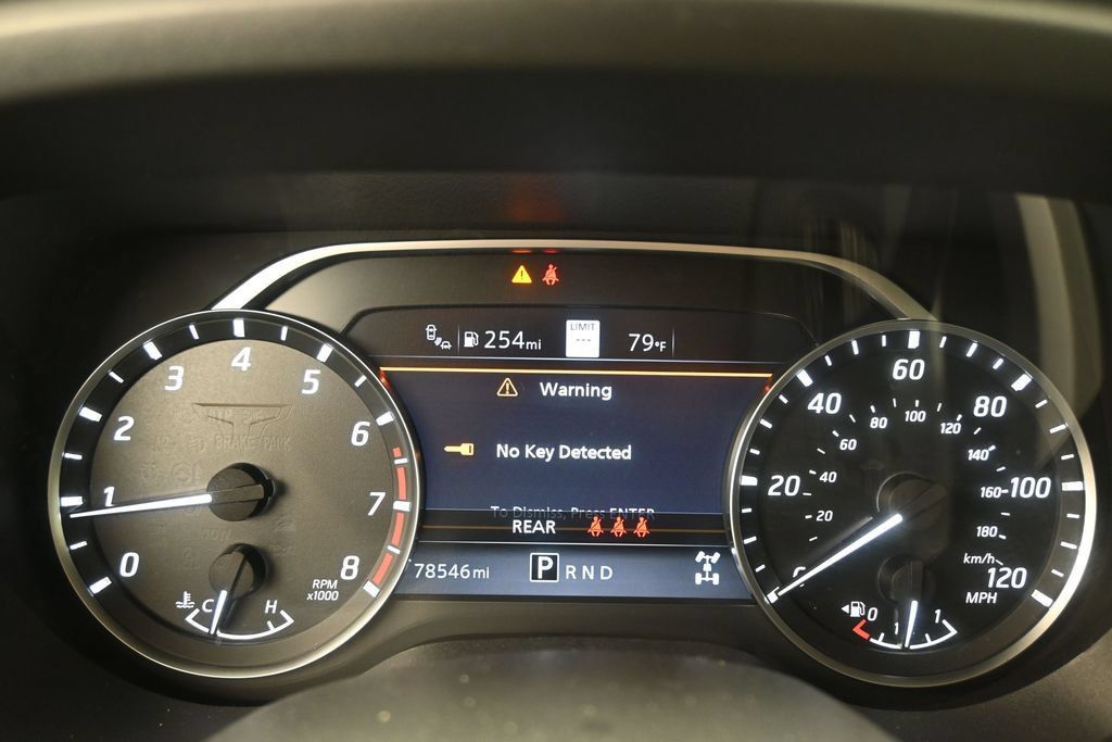 Used 2021 Nissan Titan SV w/ SV Convenience Package AWD/4WD image 13