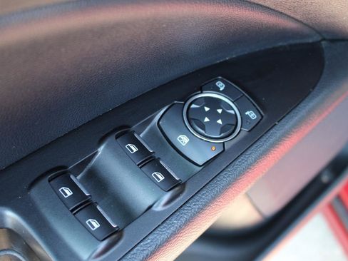 Used 2017 Ford Fusion SE w/ Fusion SE Technology Package AWD/4WD image 12