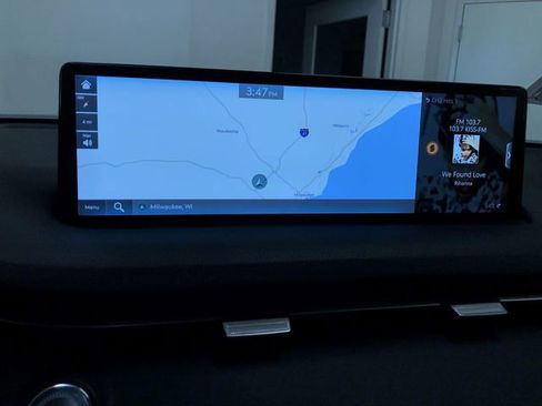 Used 2023 Genesis GV70 2.5T w/ Select Package image 30