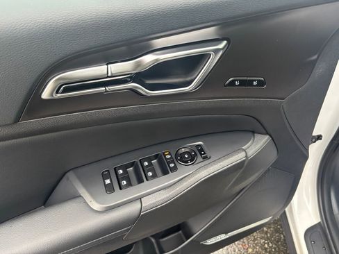 Certified 2026 Kia Sportage SX Prestige image 19