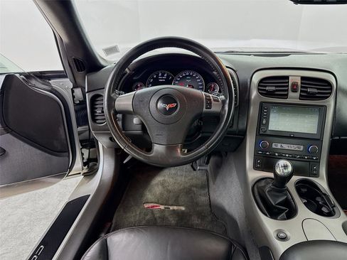 Used 2007 Chevrolet Corvette Z06 w/ Preferred Equipment Group image 21