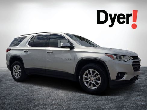 Used 2019 Chevrolet Traverse LT FWD image 1