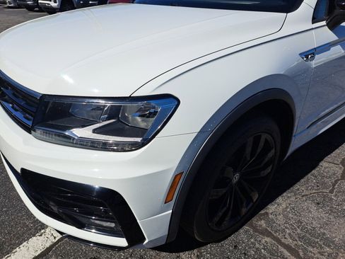 Used 2021 Volkswagen Tiguan SE FWD image 27