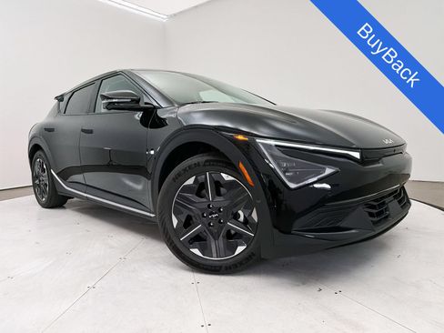 Used 2025 Kia EV6 Light w/ Light LR Technology Package RWD image 1
