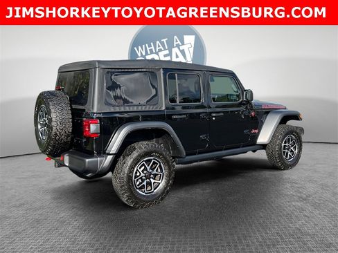 Used 2025 Jeep Wrangler Unlimited Rubicon w/ Convenience Group image 3