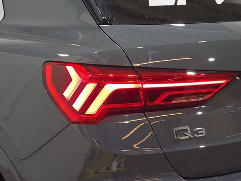 Used 2022 Audi Q3 2.0T Premium Plus AWD/4WD image 35