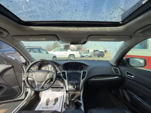 Used 2018 Acura TLX w/ Technology Package image 13