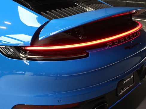 Used 2022 Porsche 911 Carrera image 12