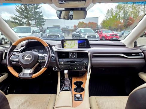 Used 2018 Lexus RX 450hL Premium w/ Premium Package AWD/4WD image 10