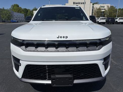 New 2026 Jeep Grand Wagoneer Limited w/ Premium Group II AWD/4WD image 2