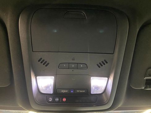 Used 2020 Chevrolet Blazer RS image 23