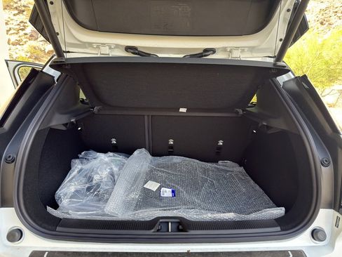 New 2026 Volvo EX30 Ultra w/ Protection Package Premier image 25