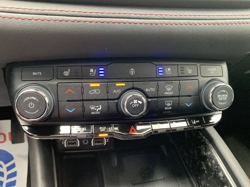 Used 2024 Dodge Durango R/T AWD/4WD image 19