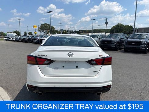 Used 2024 Nissan Altima 2.5 SR AWD/4WD image 5