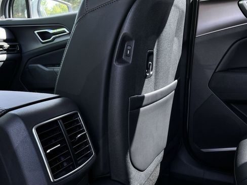 New 2026 Kia Sportage EX FWD image 48