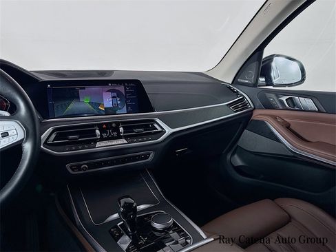 Certified 2022 BMW X7 xDrive40i w/ Premium Package image 25
