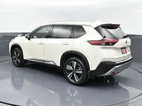 Used 2022 Nissan Rogue Platinum w/ Head-Up Display Package AWD/4WD image 24